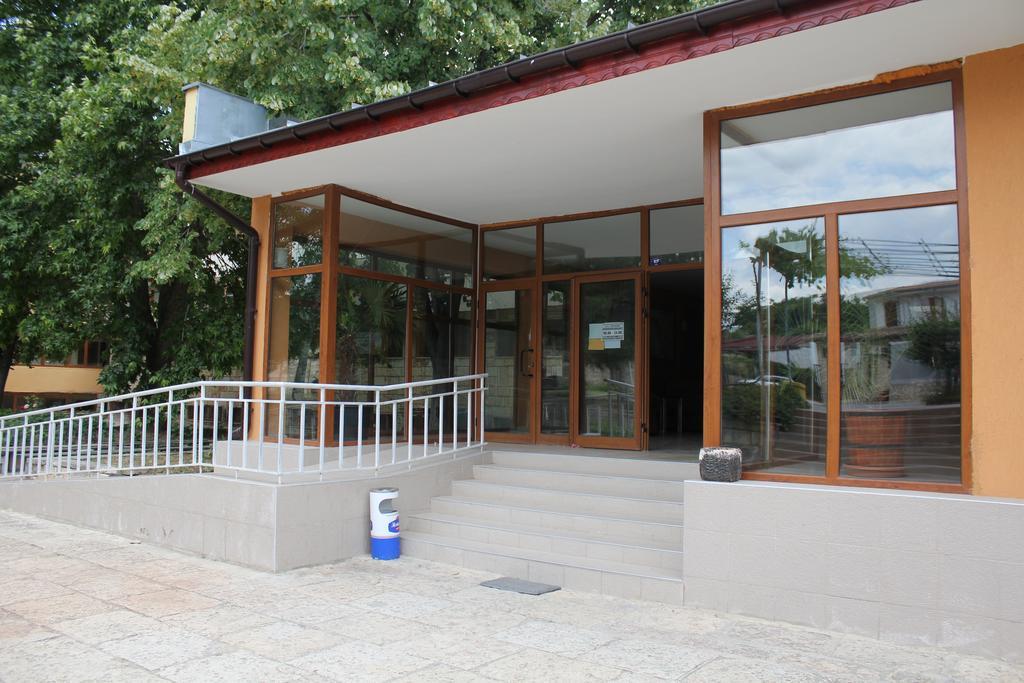 Complex Dobrudja Hotel Kranevo Exterior photo