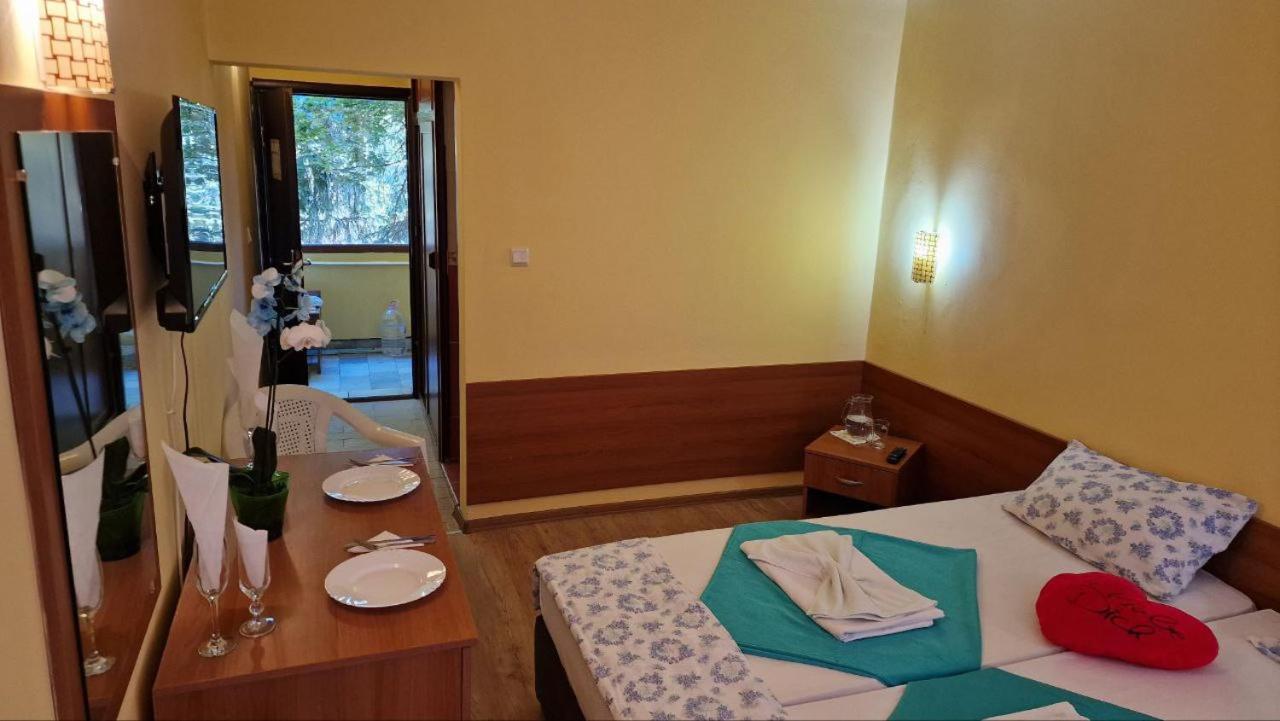 Complex Dobrudja Hotel Kranevo Exterior photo
